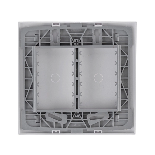 Placa Cega 4x4 Plastico Branco Com Suporte Inova Pro