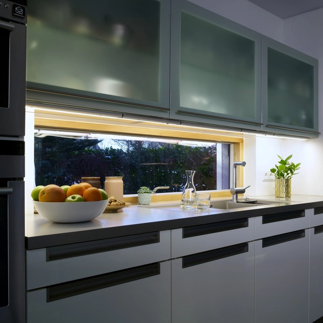 Luminaria De Sobrepor Led Policarbonato Branco 120cm