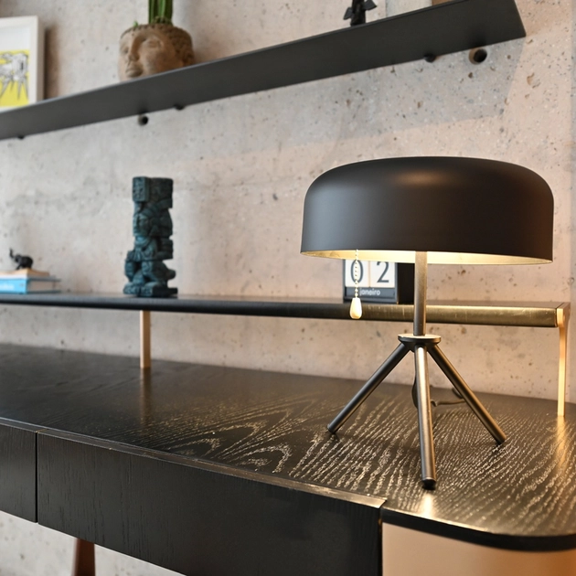 Luminaria De Mesa Led Aluminio Preto 10w 3000k Volare