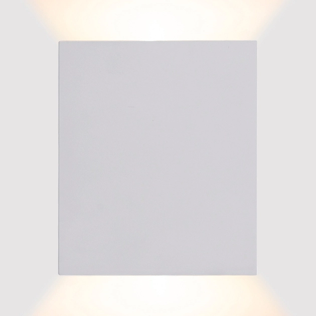 Arandela Led Branco 1 Facho 90 10w 3000k Ip65 Wall Plus