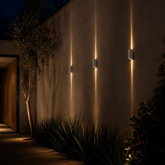 Arandela Led Abs 5w 3000k Ip65 2 Fachos Fechados Flux