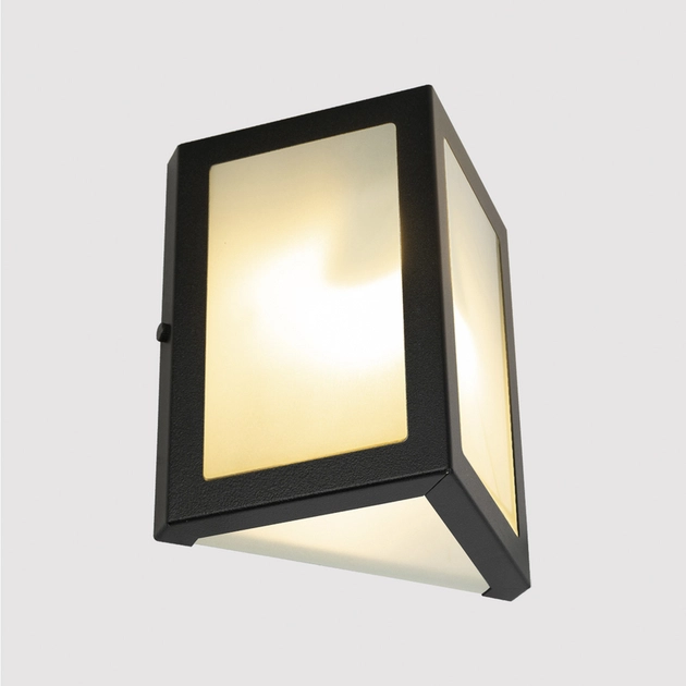 Arandela Triangular Aluminio Vidro Ip54 Verti