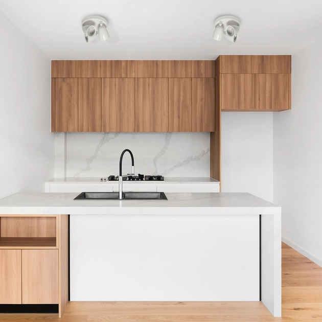 Spot Led De Sobrepor Abs 21w 3000k Focus