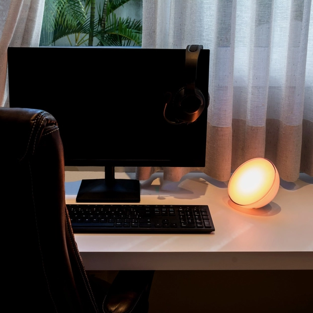 Luminaria Hue Go Led 6w 2700 A 6500k E Rgb Dimerizavel
